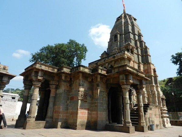 Mamaleshwar Temple