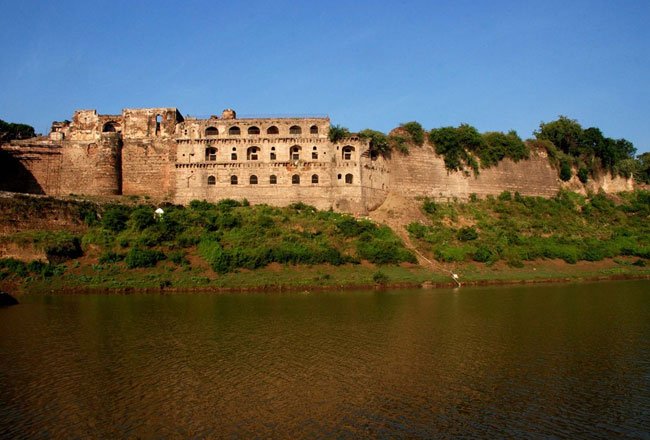 BADSHAHI QILA